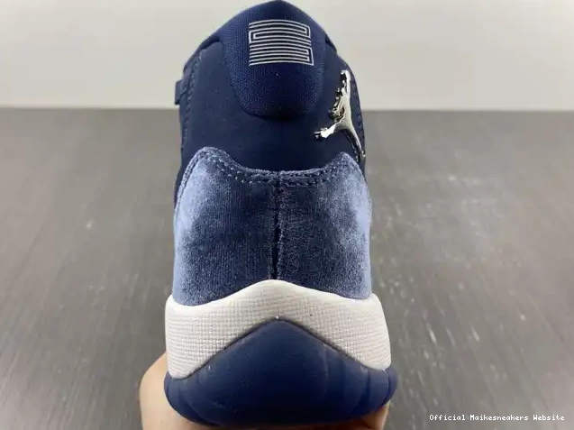 Official Maikesneakers Midnight Velvet WMNS Air Jordan 11 Navy AR0715-441 0602